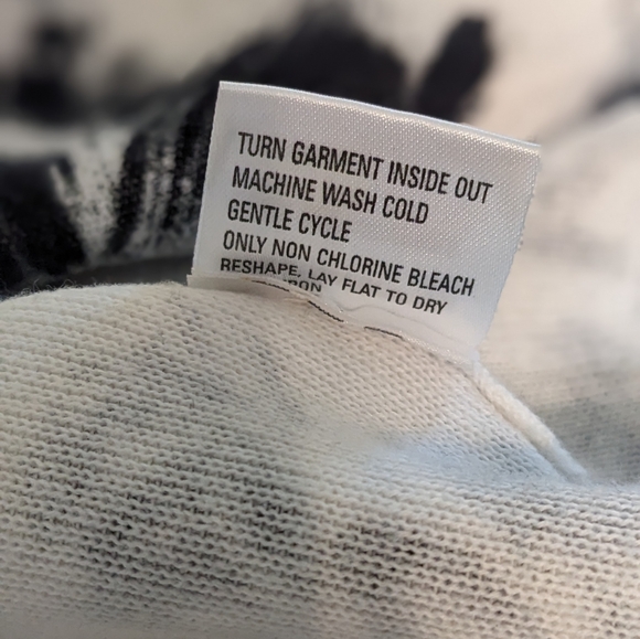 Talbots Petite Cardigan Black and White Floral Size SP - Picture 14 of 14